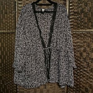 STUDIO 1940 woman’s top size 30/32W